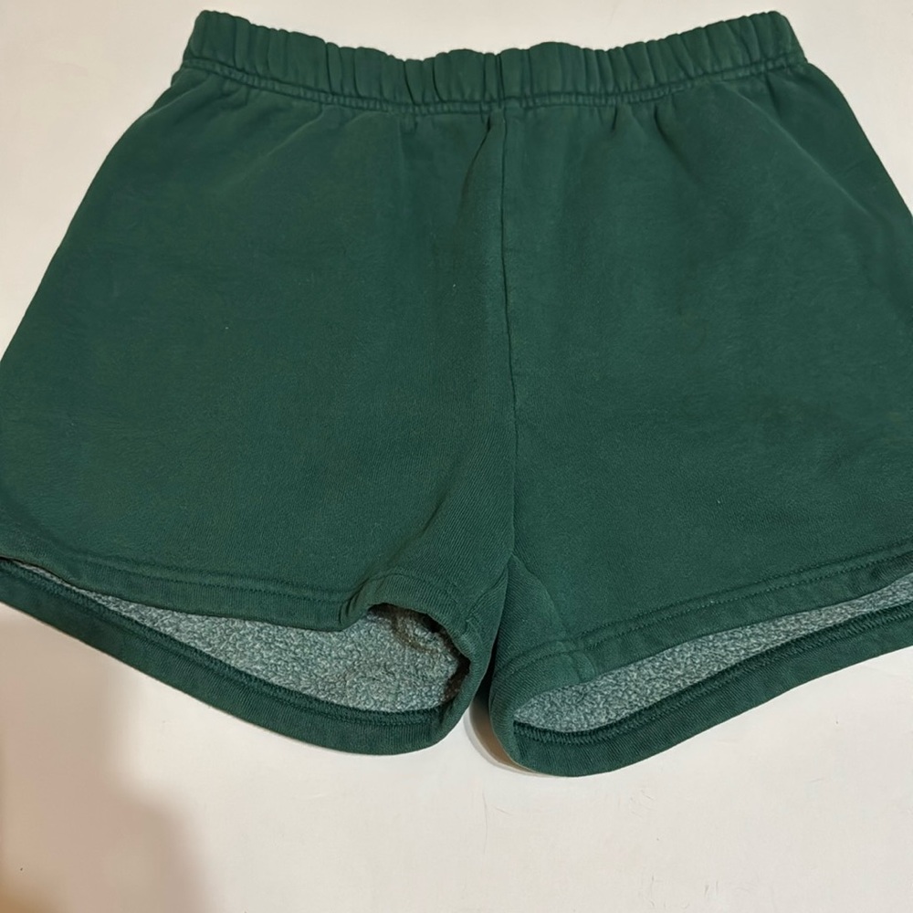 TNA cozy perfect short women’s size XS. Great condition. Forrest green.